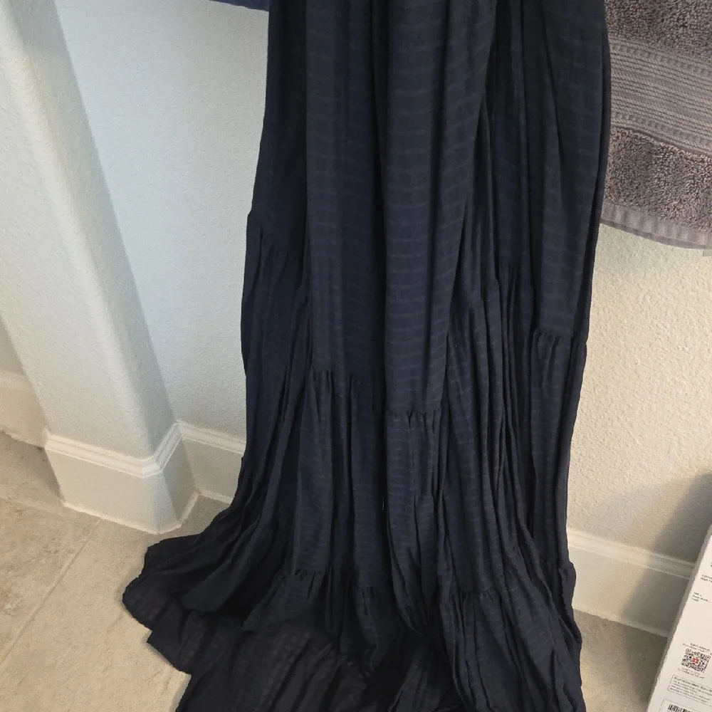 Banana Republic Navy Maxi Dress - Picture 4 of 4